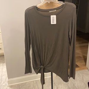 Cute top new with tags!